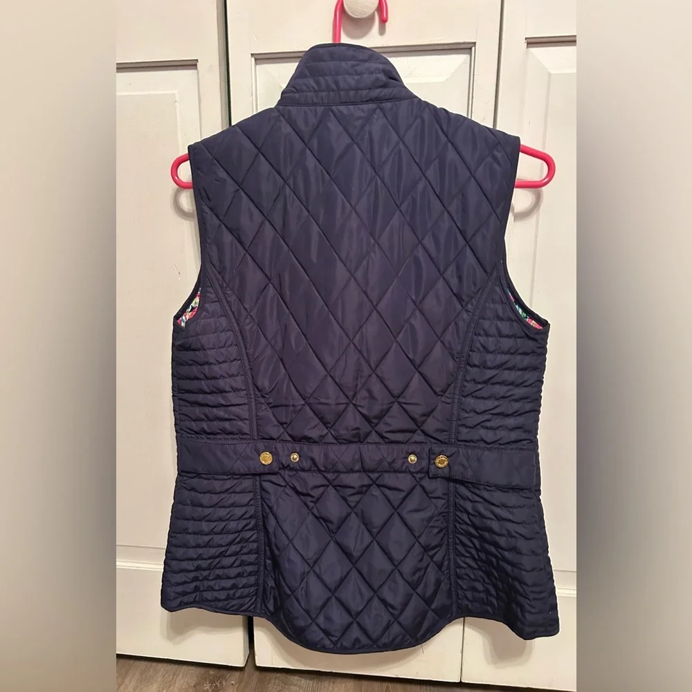 Lilly Pulitzer navy quilted vest - Picture 11 of 13